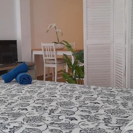 Loft 105 *